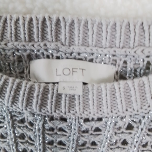 Loft Open Knit Sweater Size Small in Beige w/ Metallic Silver Threads - Picture 5 of 11